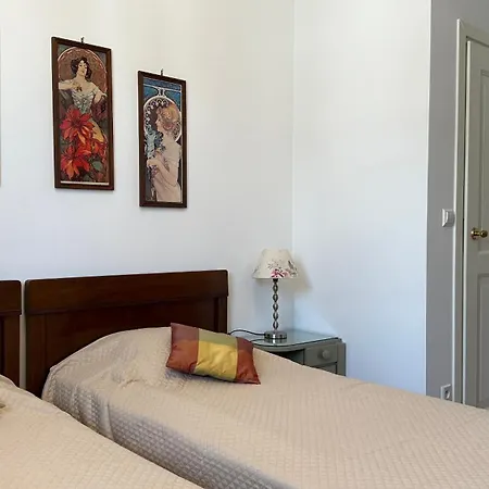 Two Bedrooms Center *
