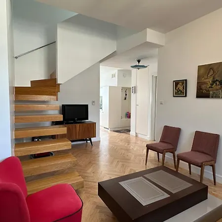 Two Bedrooms Center Daire *