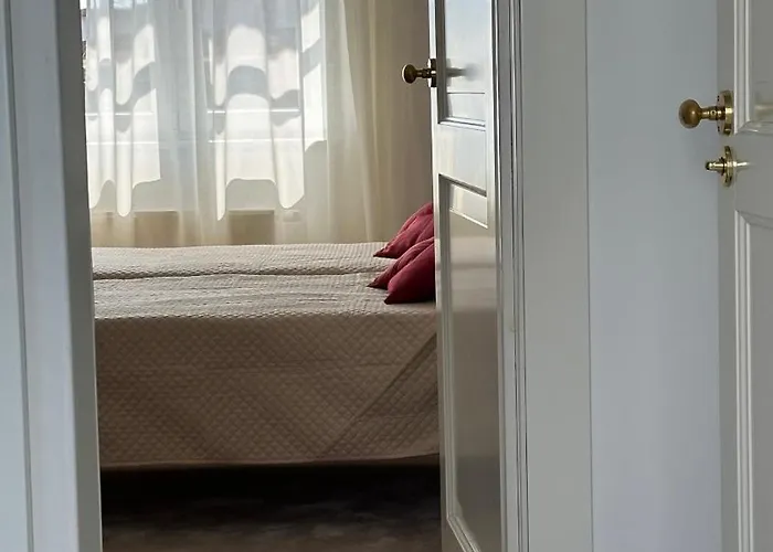 Two Bedrooms Center 公寓 *