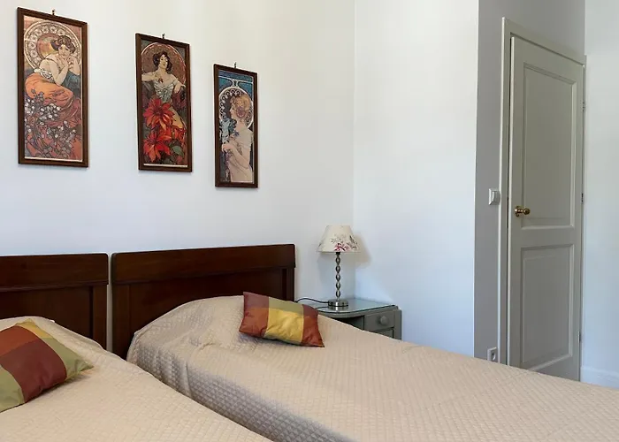 Two Bedrooms Center *