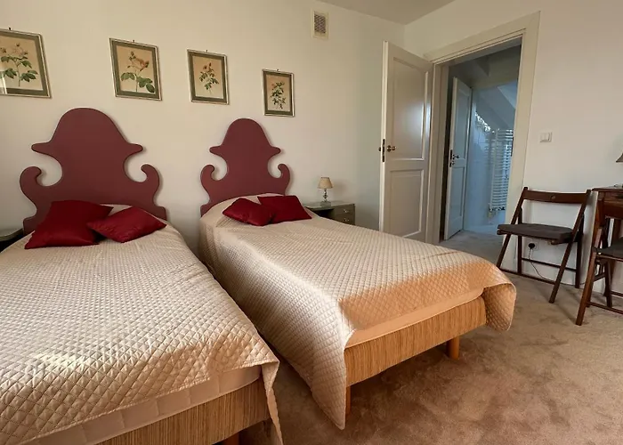 Two Bedrooms Center 公寓 *