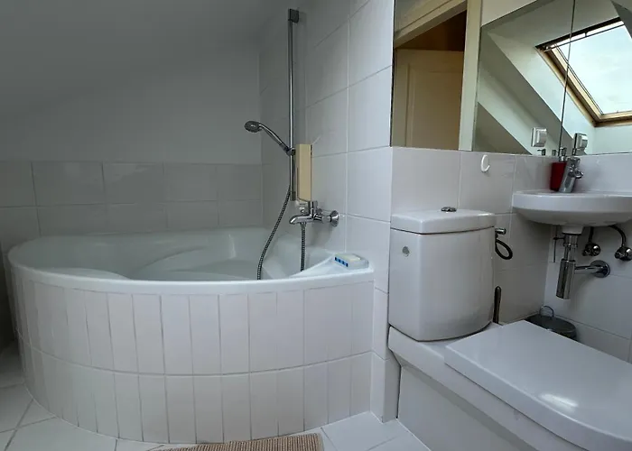 Two Bedrooms Center 公寓