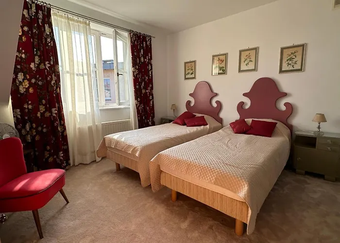 Two Bedrooms Center 公寓 *