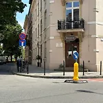 Διαμέρισμα Two Bedrooms Center