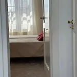Two Bedrooms Center Διαμέρισμα *